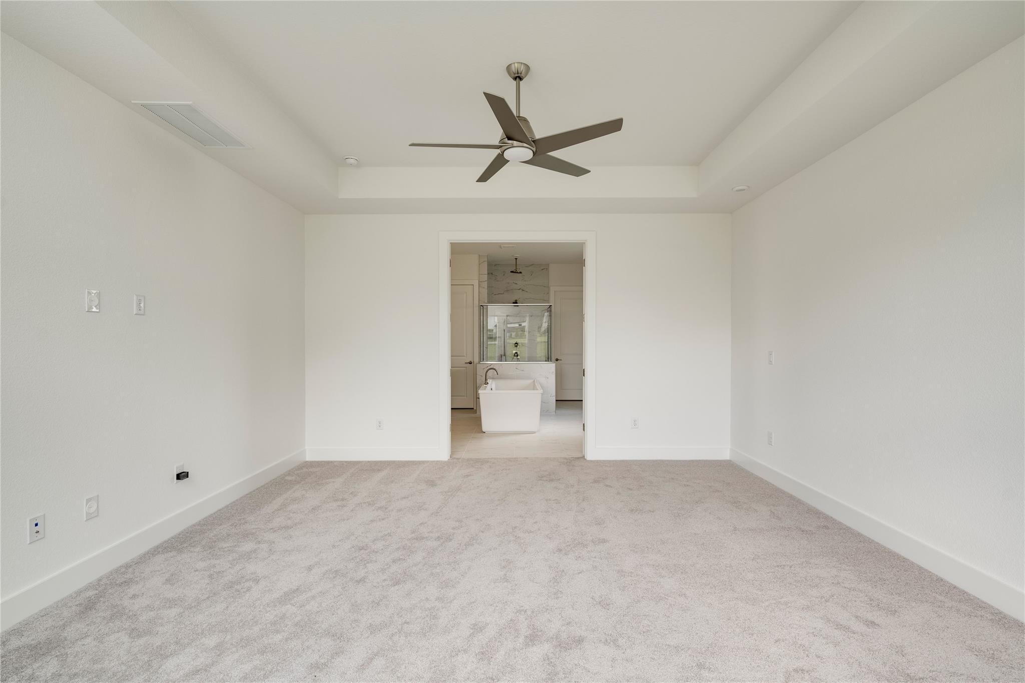 2420 Sondrio Bnd, Leander, TX 78641