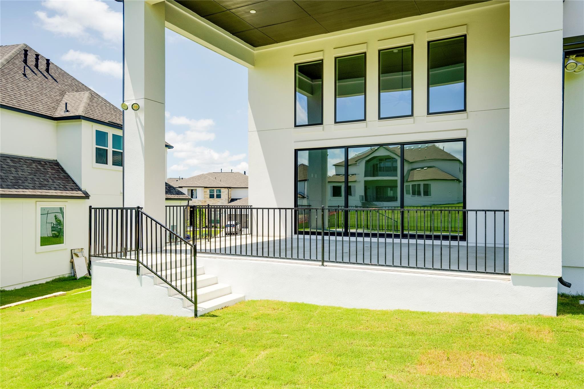 2420 Sondrio Bnd, Leander, TX 78641