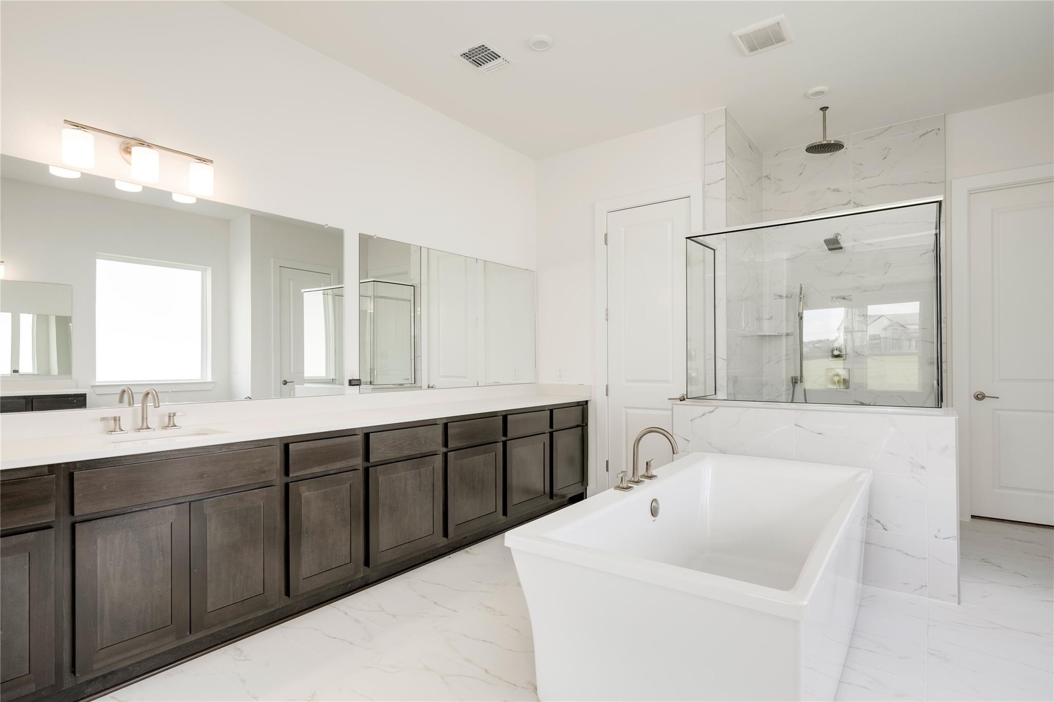 2420 Sondrio Bnd, Leander, TX 78641