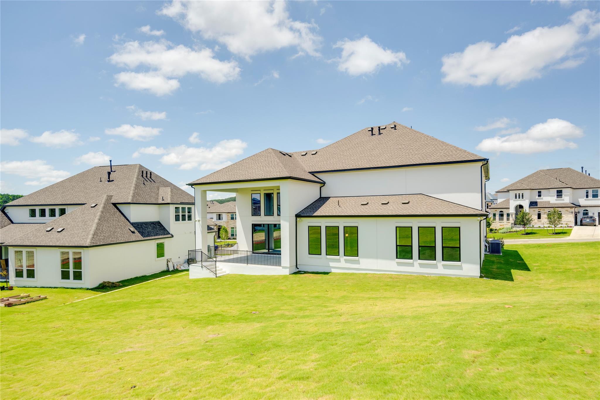 2420 Sondrio Bnd, Leander, TX 78641