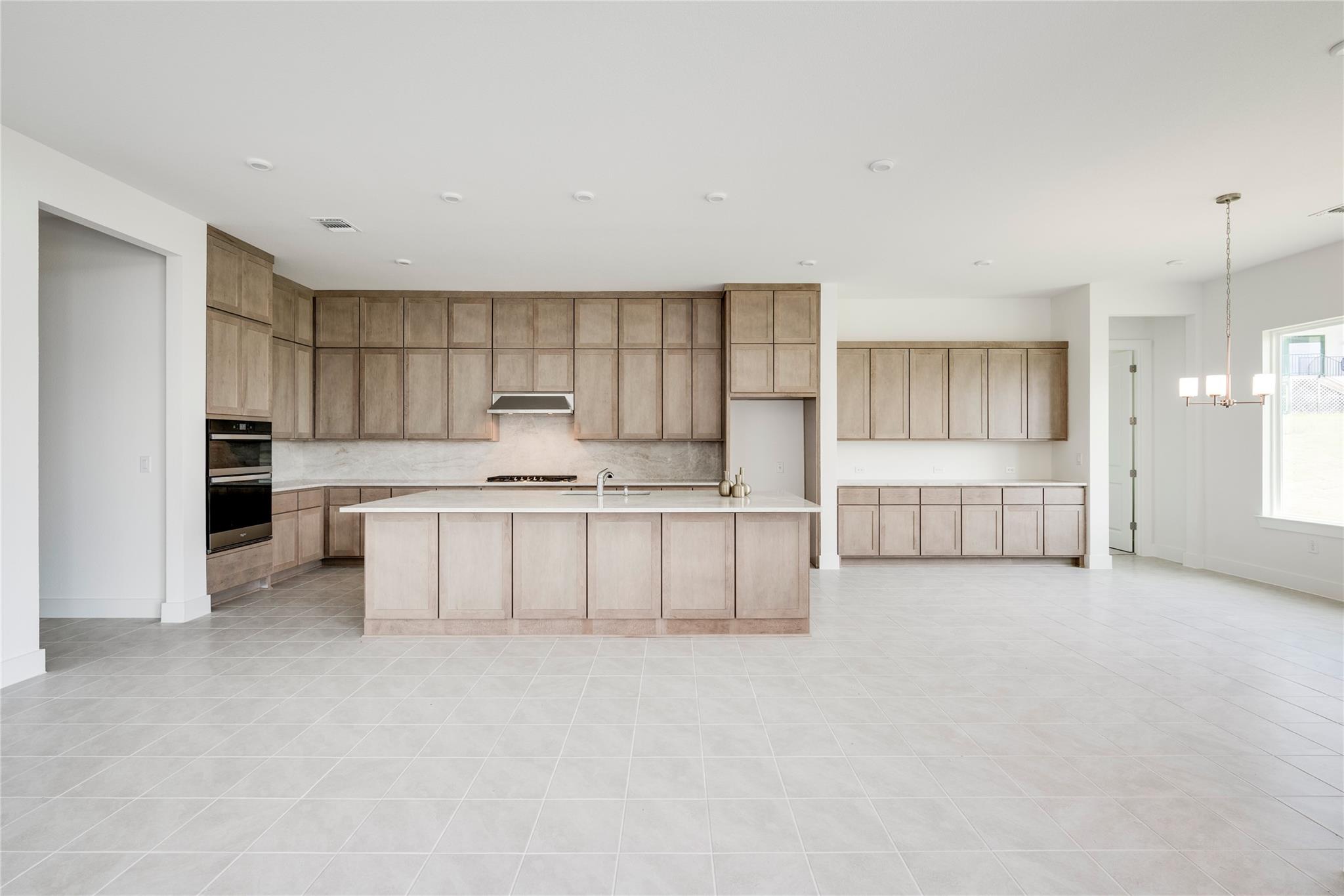 2420 Sondrio Bnd, Leander, TX 78641