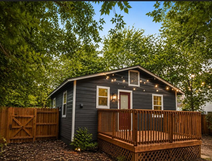 517 W Martin Luther King Dr, San Marcos, TX 78666
