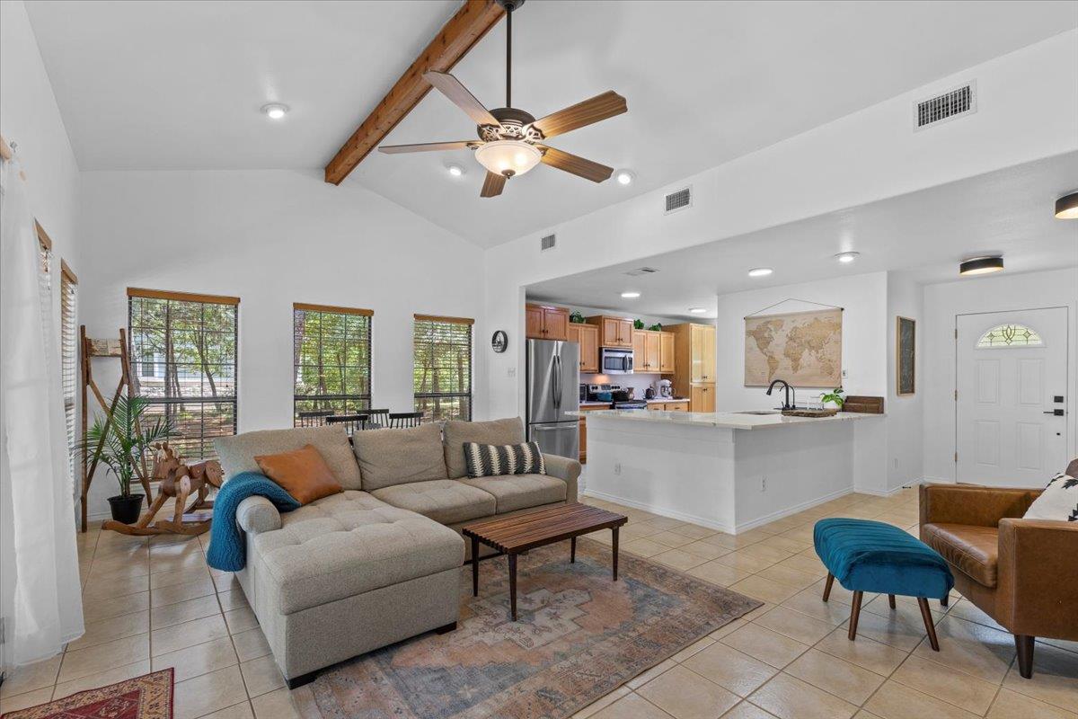 120 LAKE POINT Way, Bastrop, TX 78602