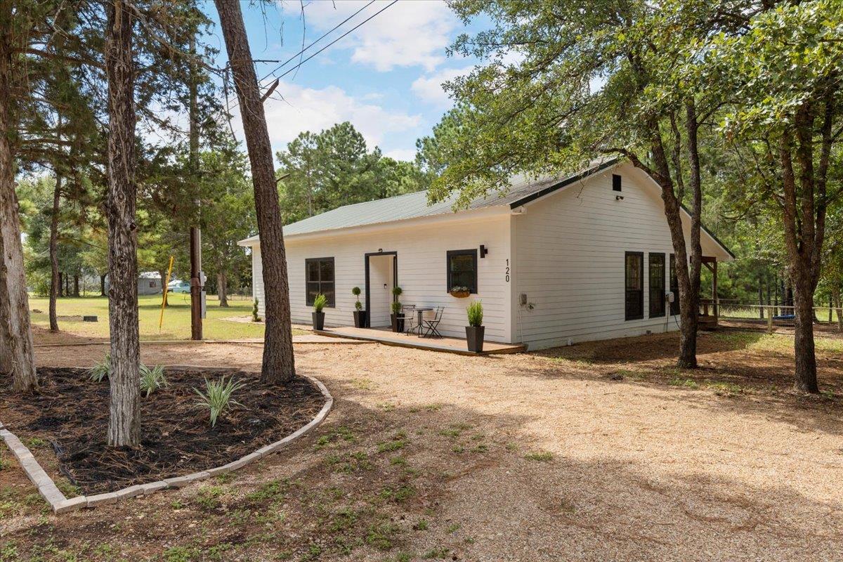 120 LAKE POINT Way, Bastrop, TX 78602