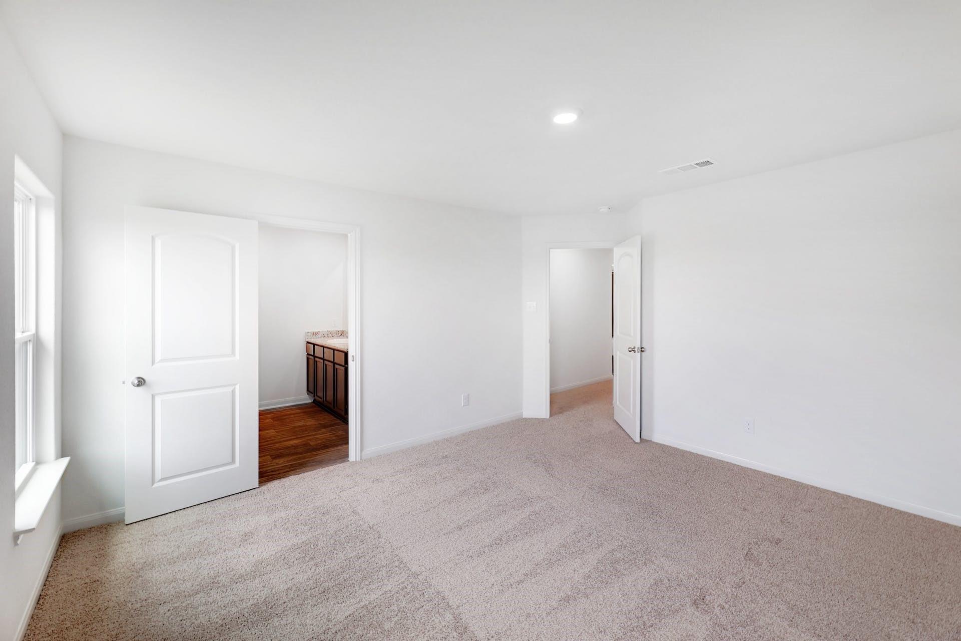 18525 Quiet Range Dr, Elgin, TX 78621