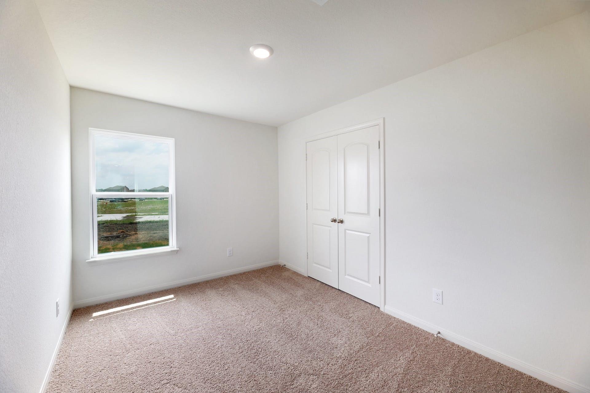 18525 Quiet Range Dr, Elgin, TX 78621