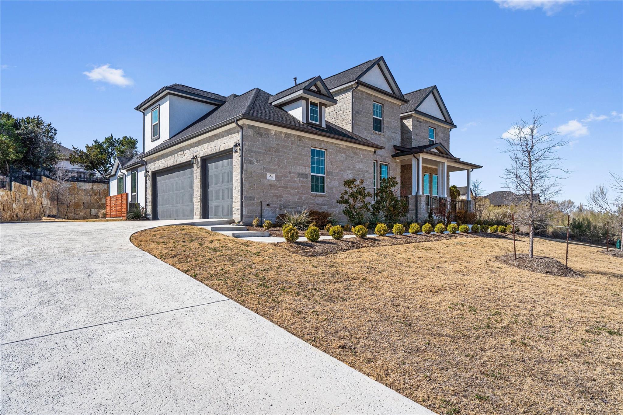 208 Lodestone Ln, Austin, TX 78738