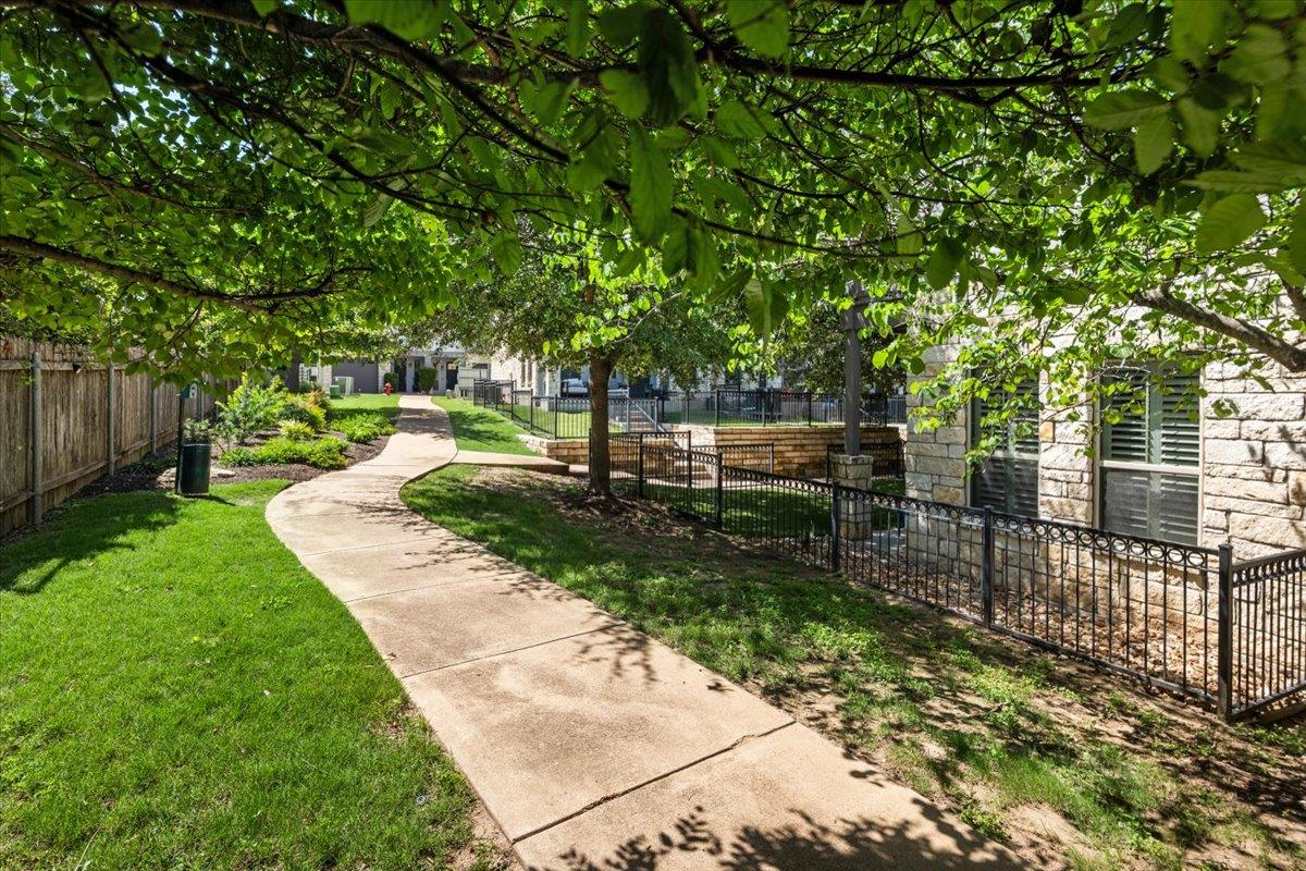 2520 Bluebonnet Ln # 21, Austin, TX 78704