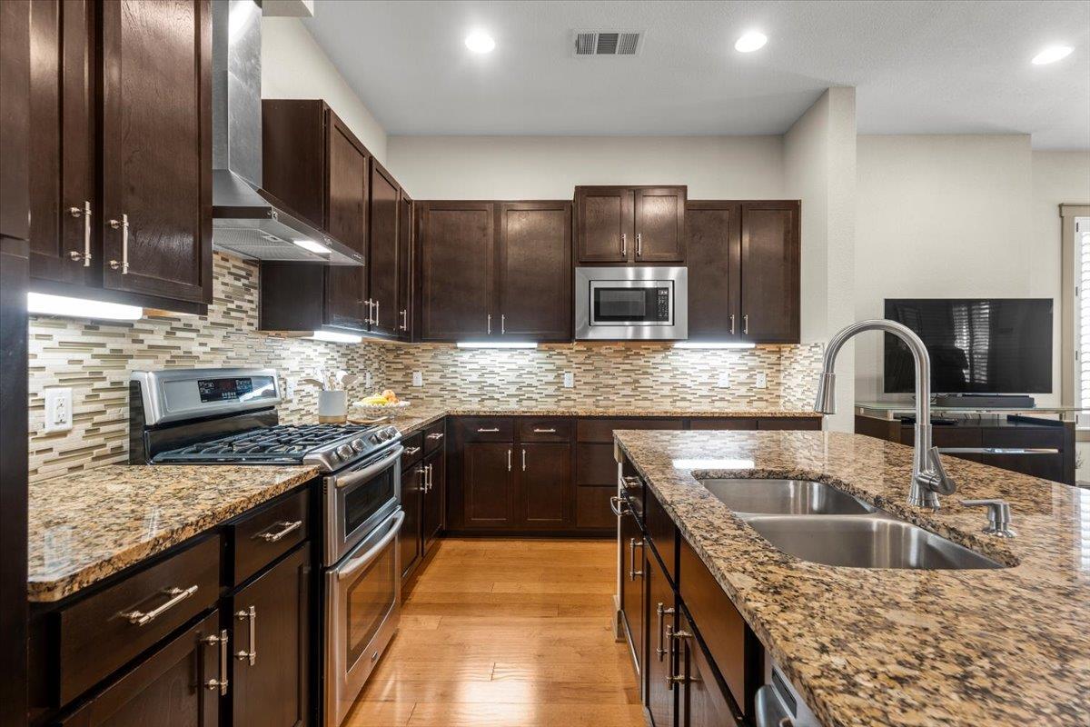 2520 Bluebonnet Ln # 21, Austin, TX 78704