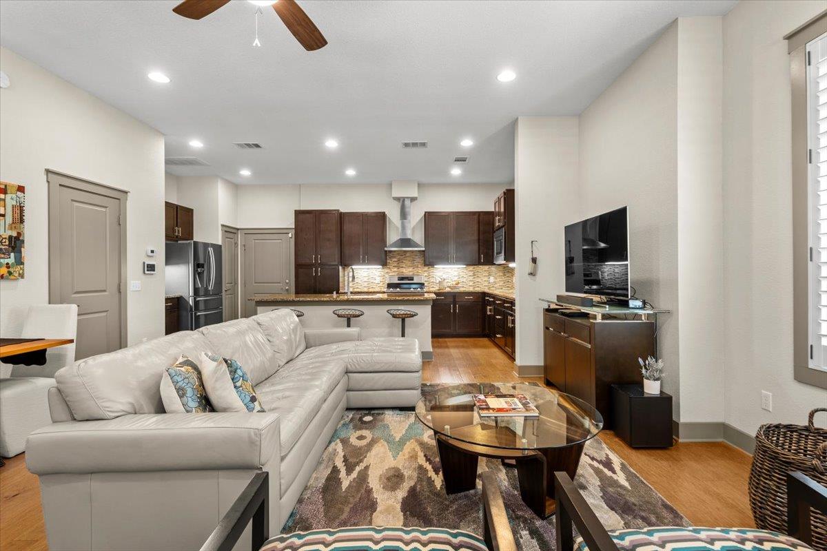 2520 Bluebonnet Ln # 21, Austin, TX 78704
