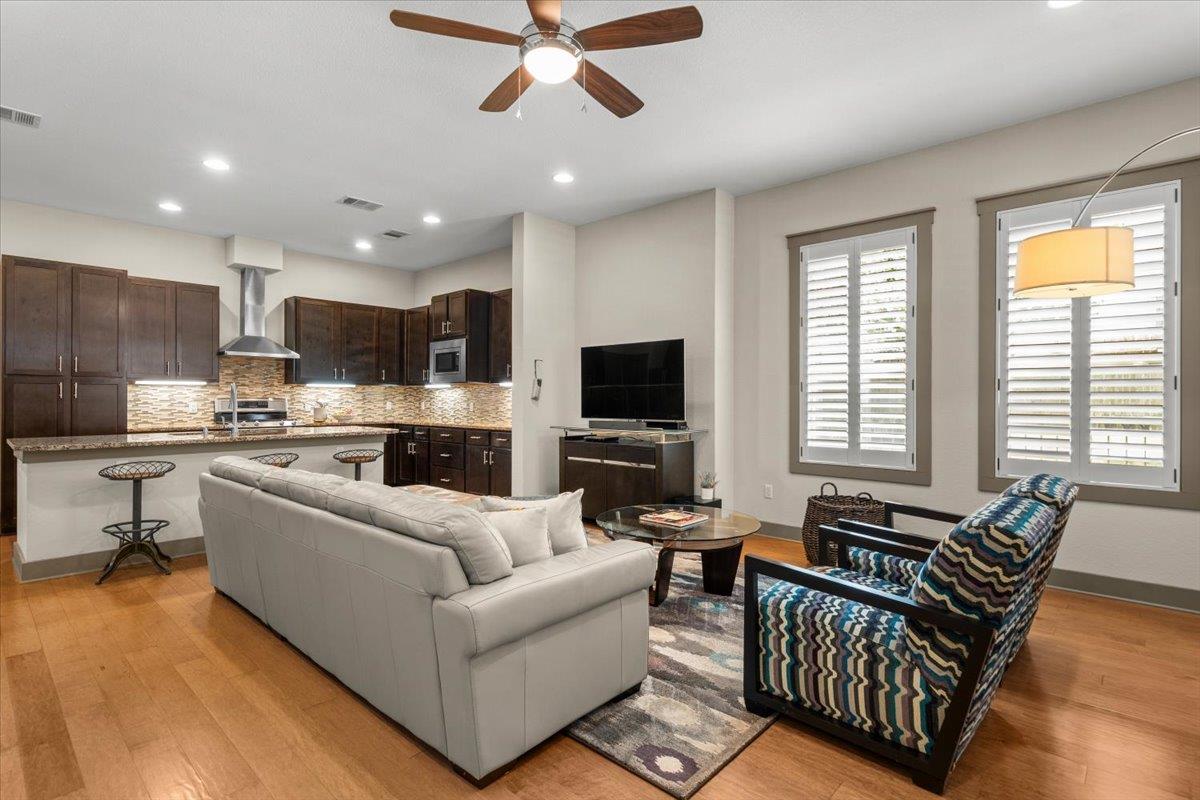 2520 Bluebonnet Ln # 21, Austin, TX 78704