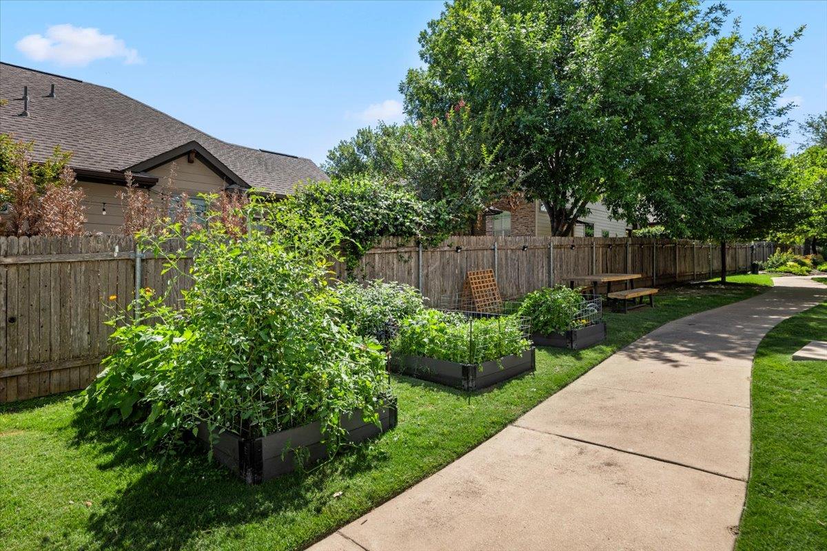 2520 Bluebonnet Ln # 21, Austin, TX 78704