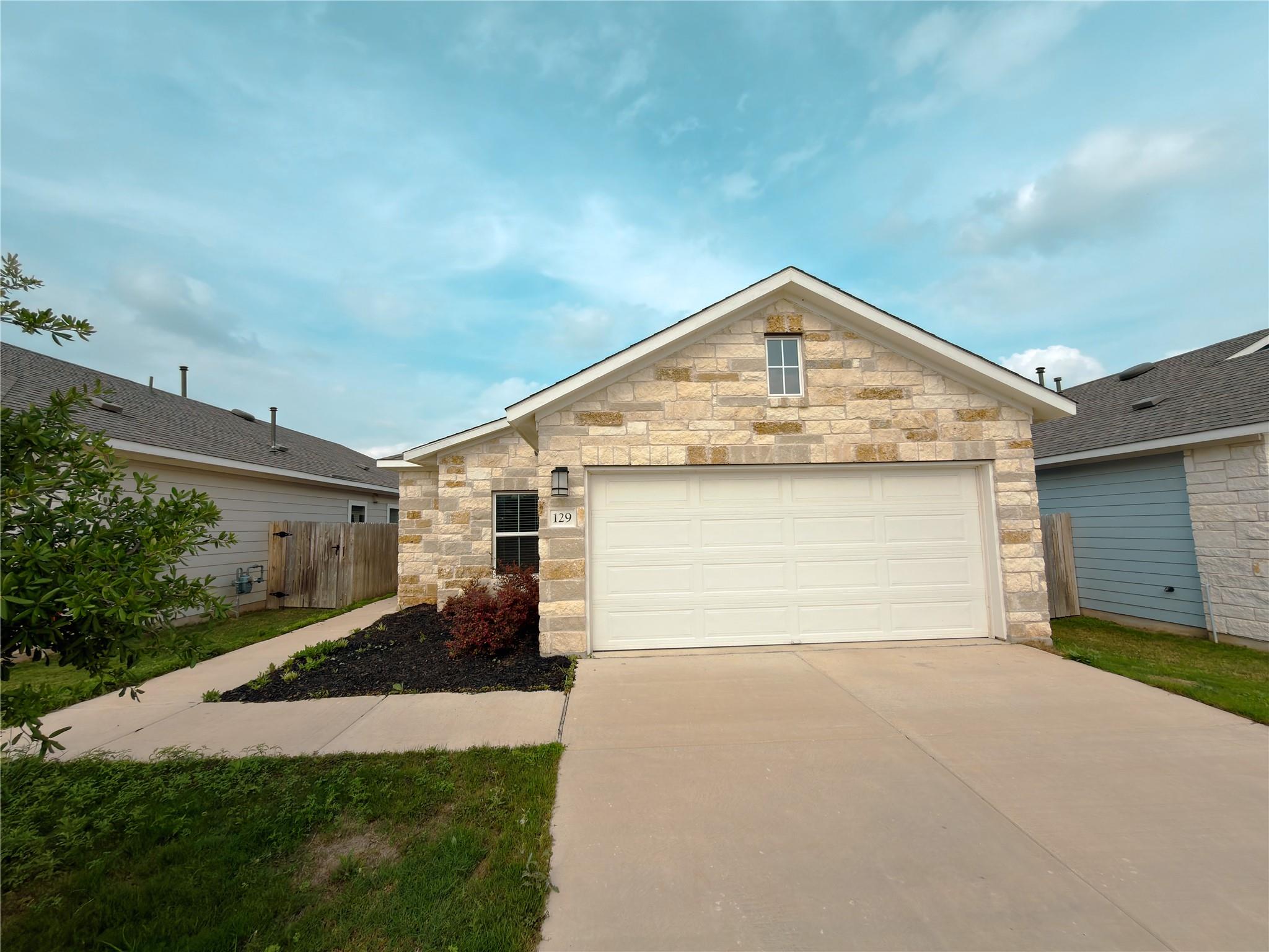 129 Tall Grass Dr, Georgetown, TX 78628