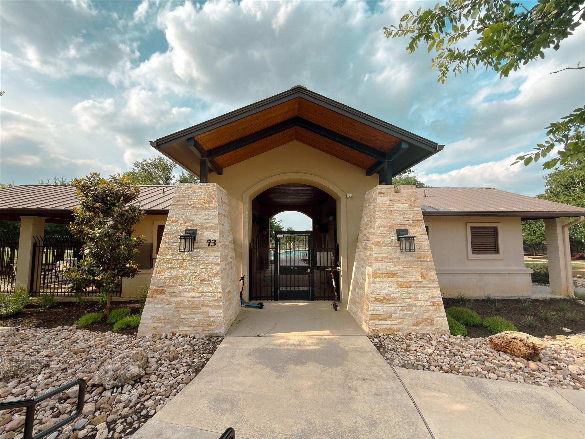 129 Tall Grass Dr, Georgetown, TX 78628