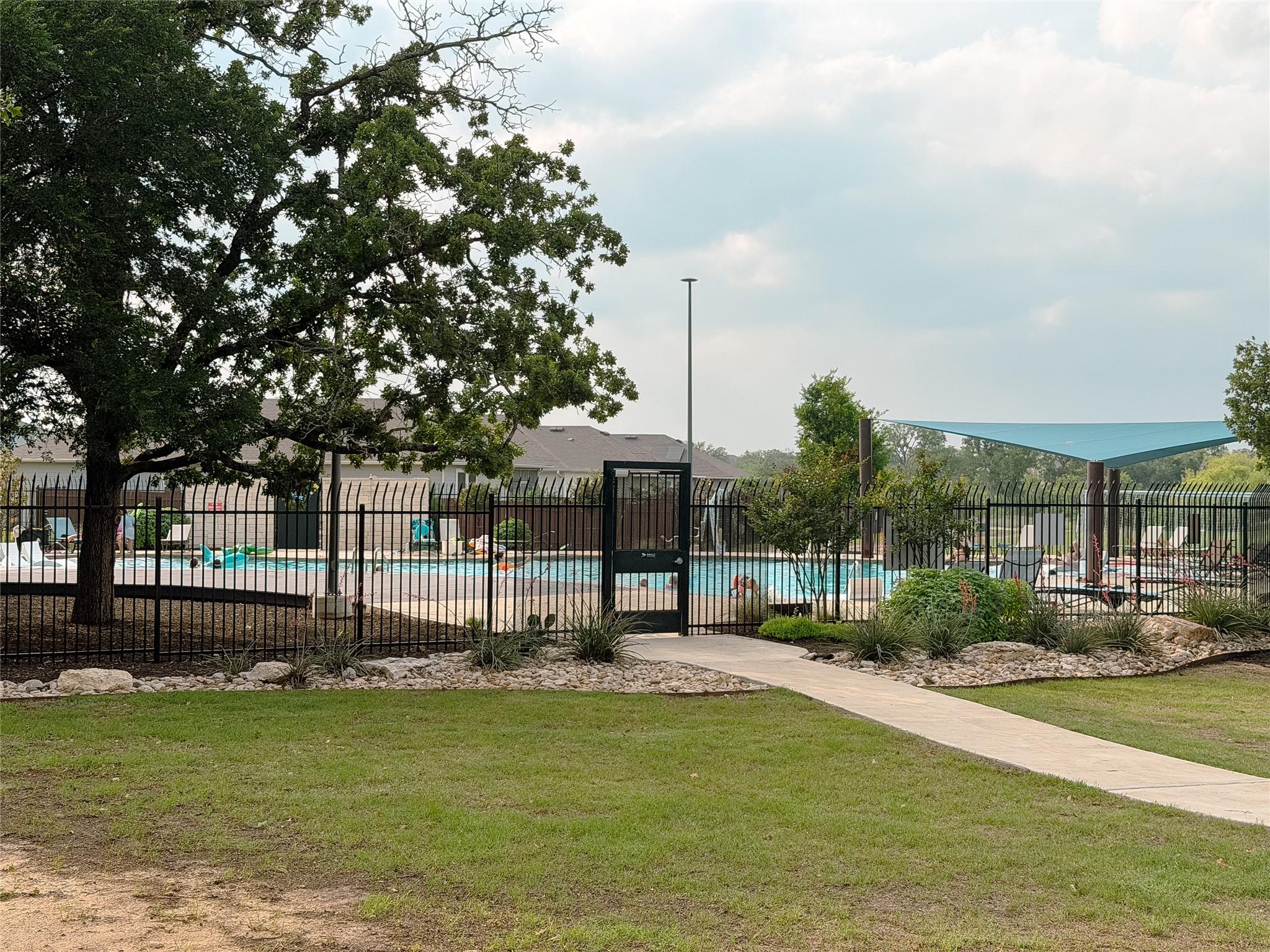129 Tall Grass Dr, Georgetown, TX 78628
