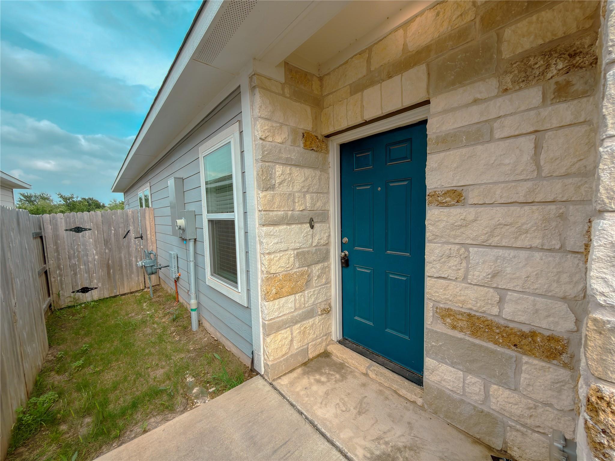 129 Tall Grass Dr, Georgetown, TX 78628