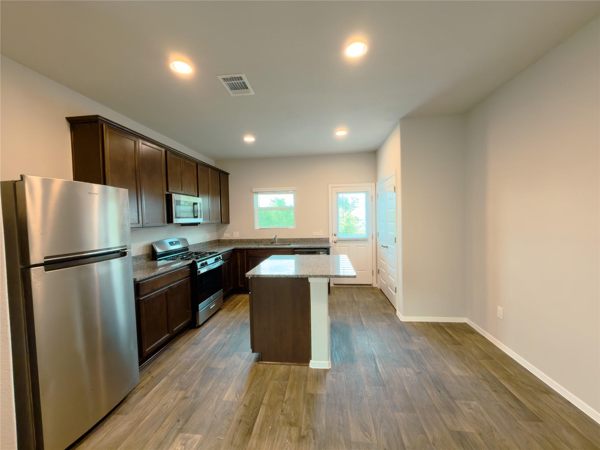 129 Tall Grass Dr, Georgetown, TX 78628