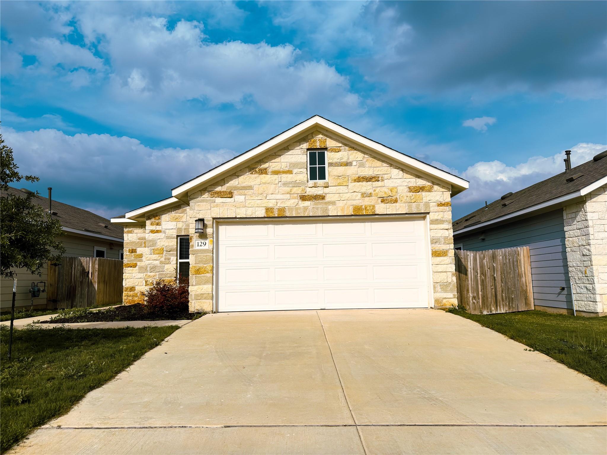 129 Tall Grass Dr, Georgetown, TX 78628