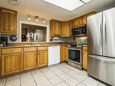 17 Casa Verde St # 17, Lakeway, TX 78734