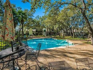 17 Casa Verde St # 17, Lakeway, TX 78734