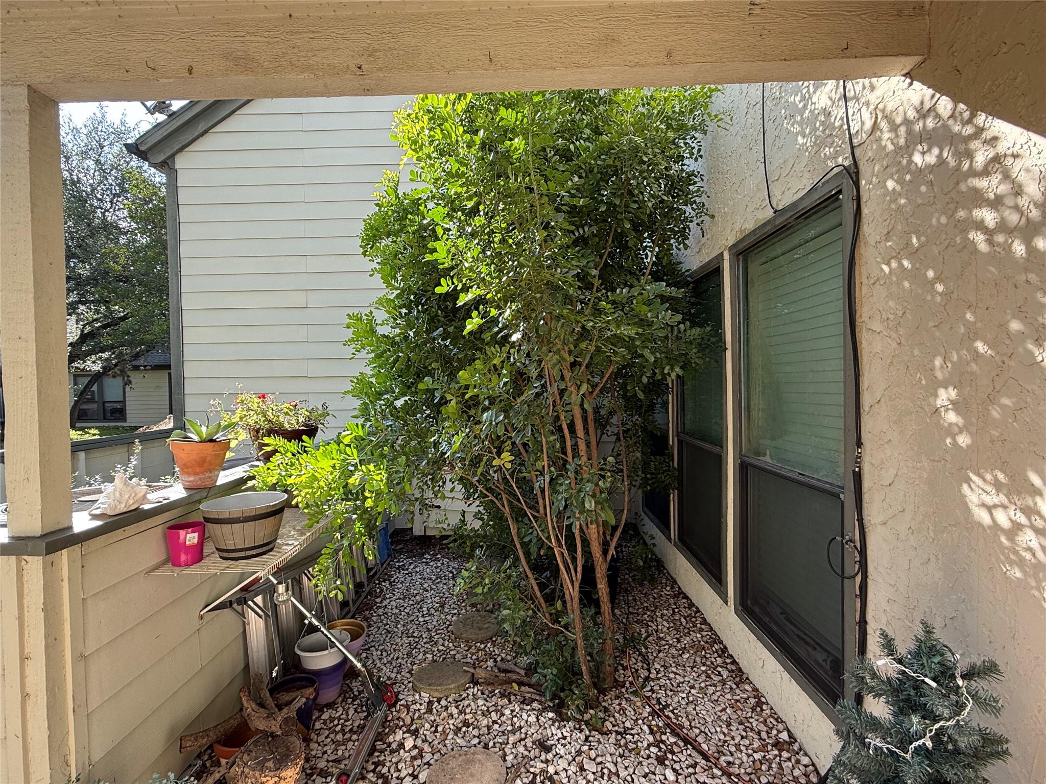 17 Casa Verde St # 17, Lakeway, TX 78734