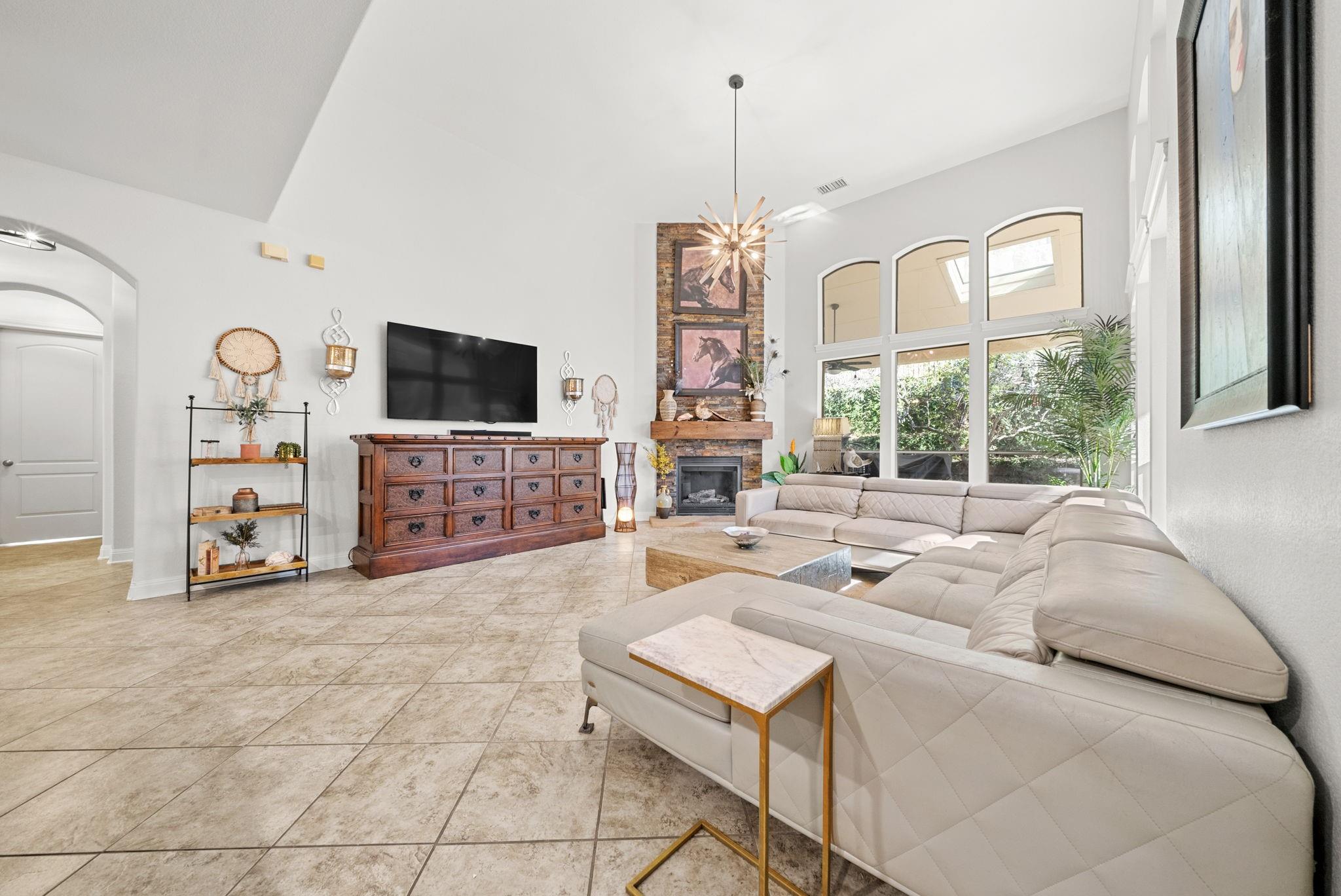 122 Sebastians Run, Austin, TX 78738