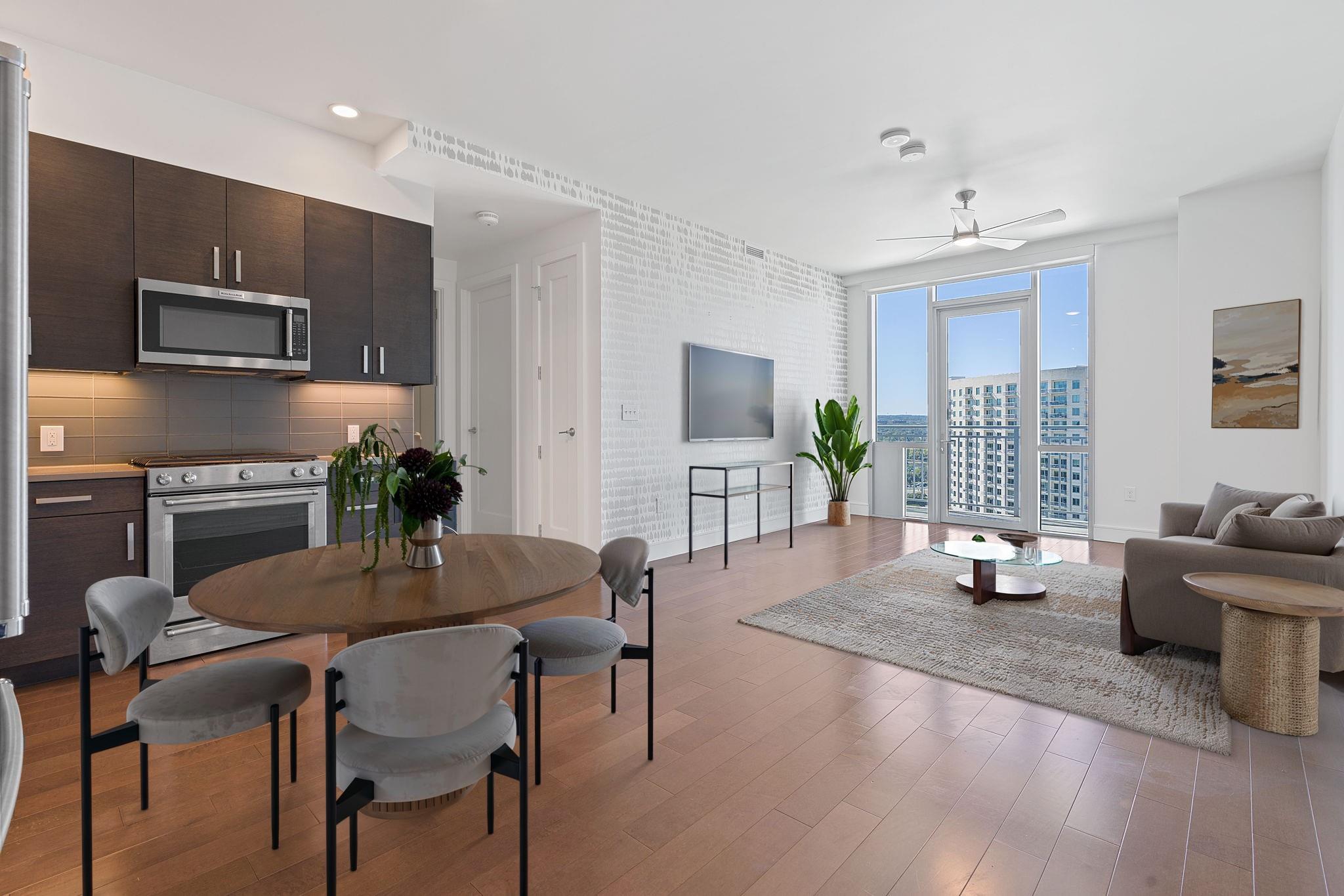 222 West Ave # 1412, Austin, TX 78701