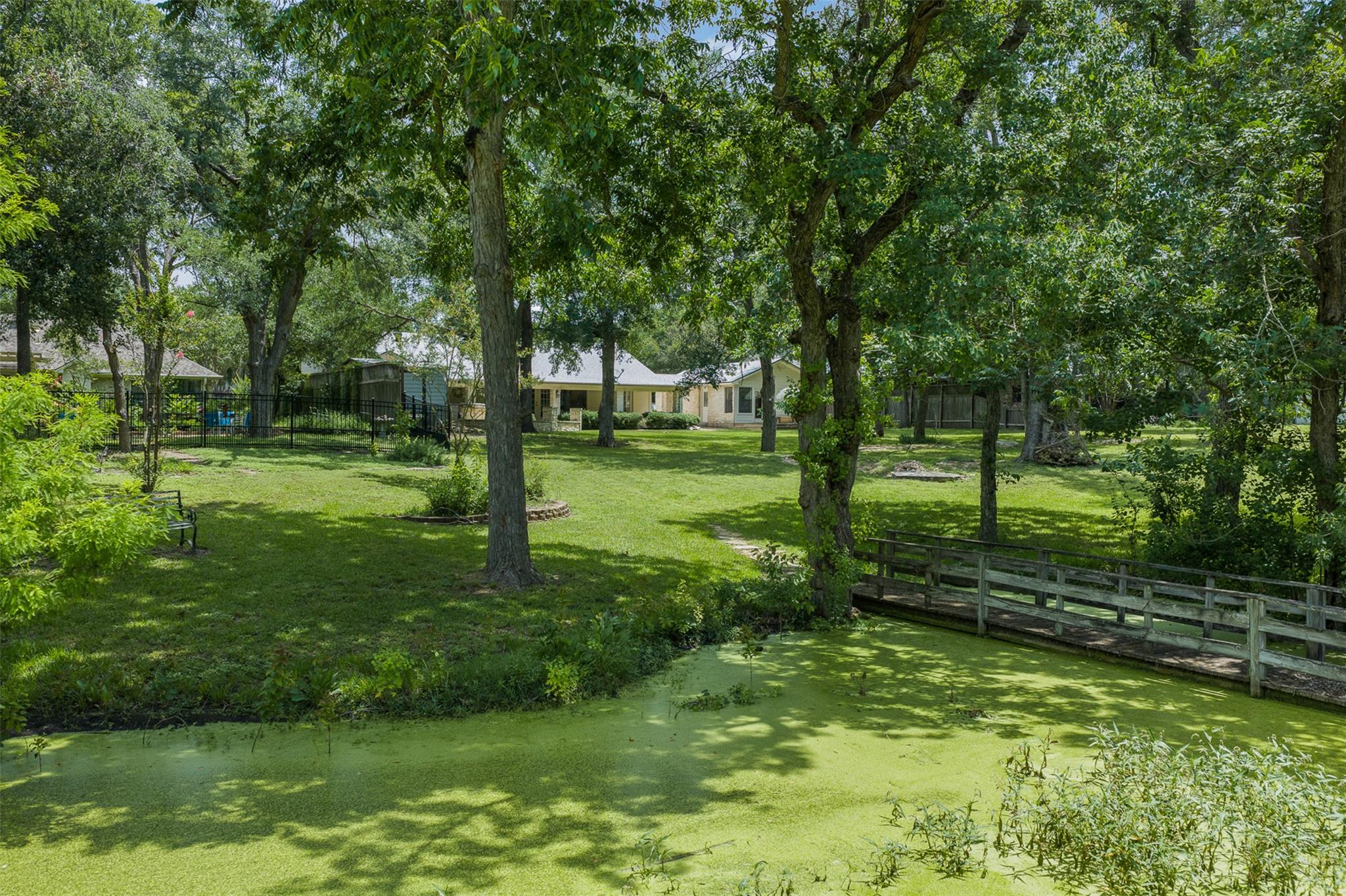 1102 N F Ave, Elgin, TX 78621