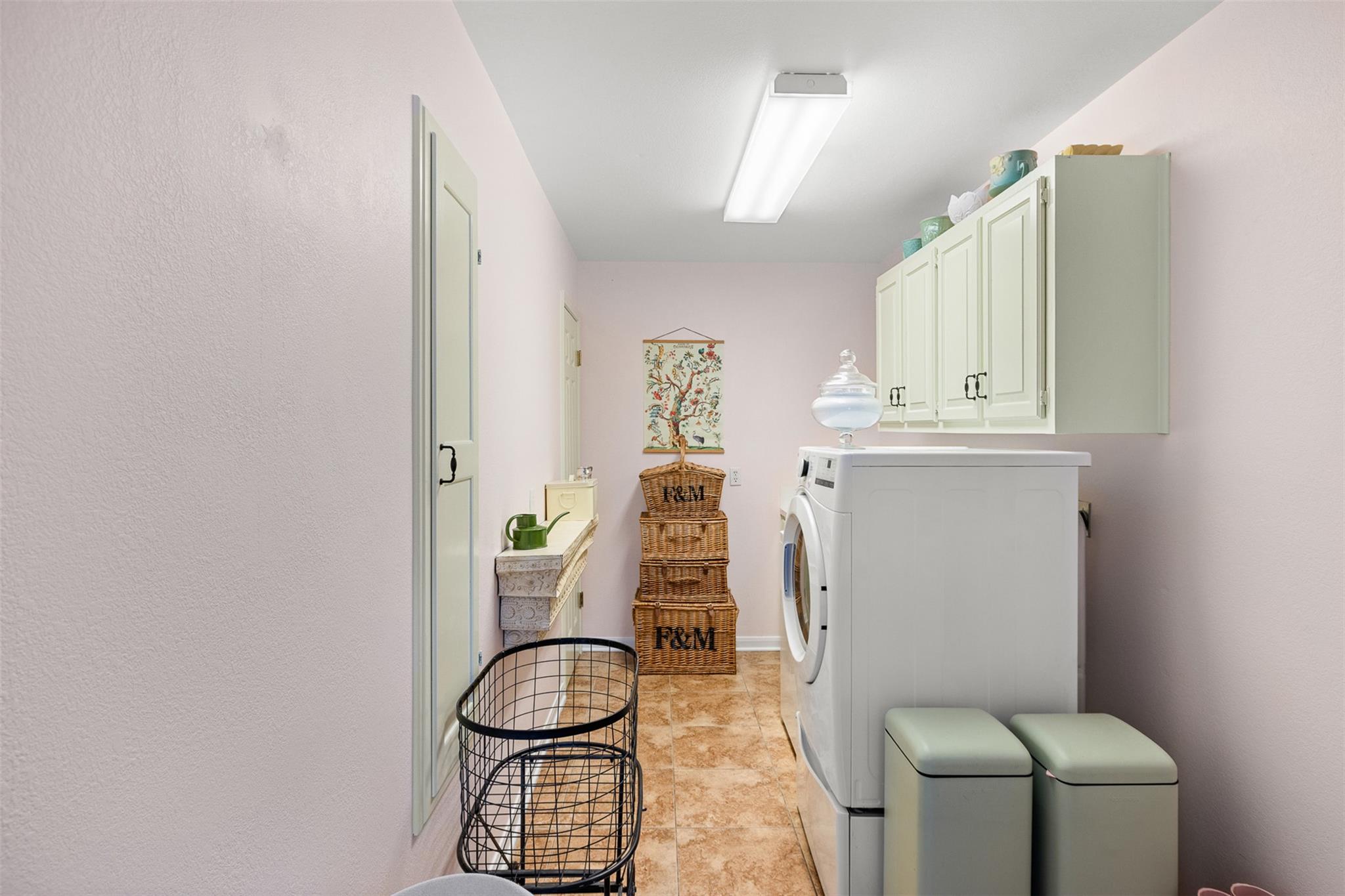 1102 N F Ave, Elgin, TX 78621