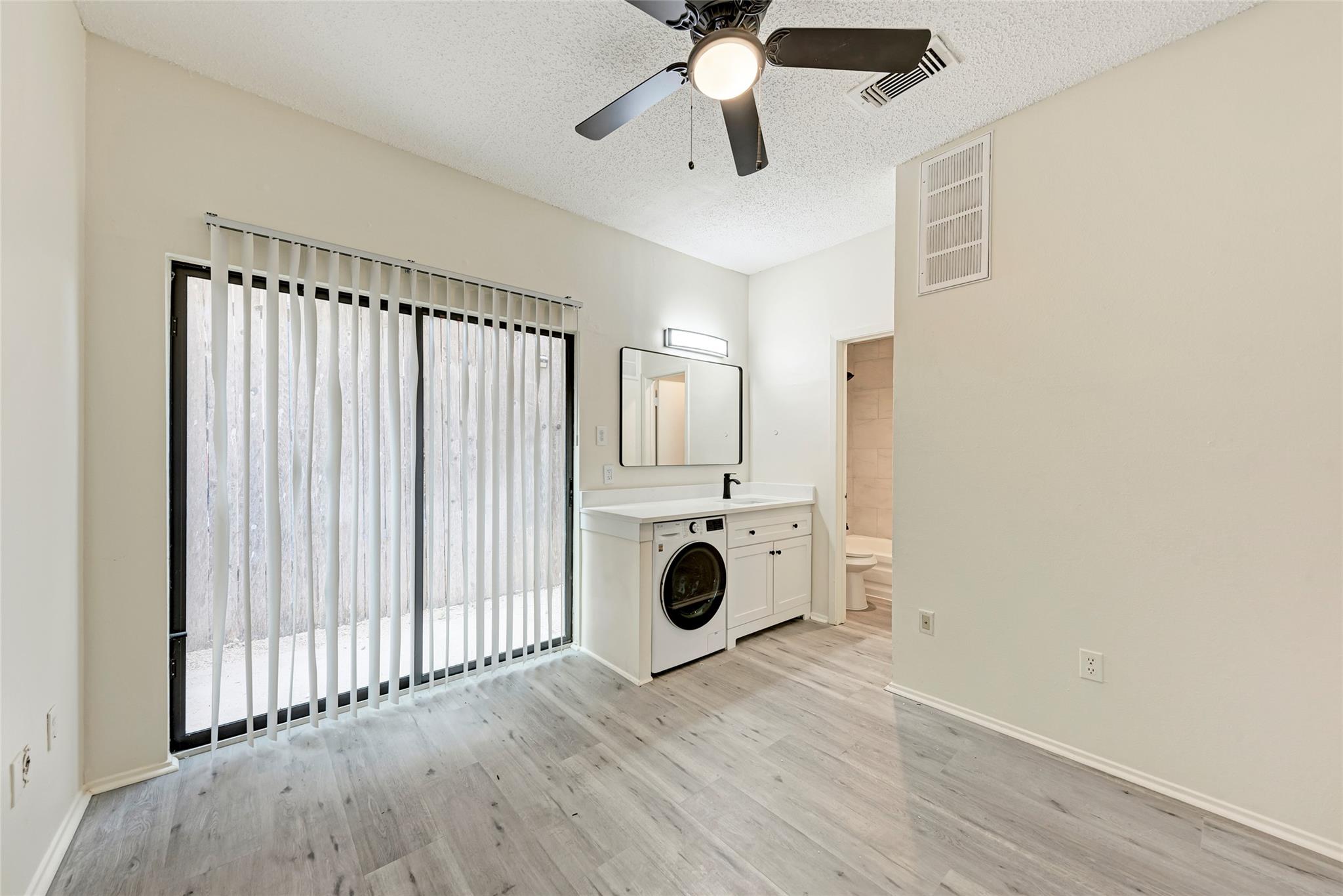 2714 Nueces St # 108, Austin, TX 78705