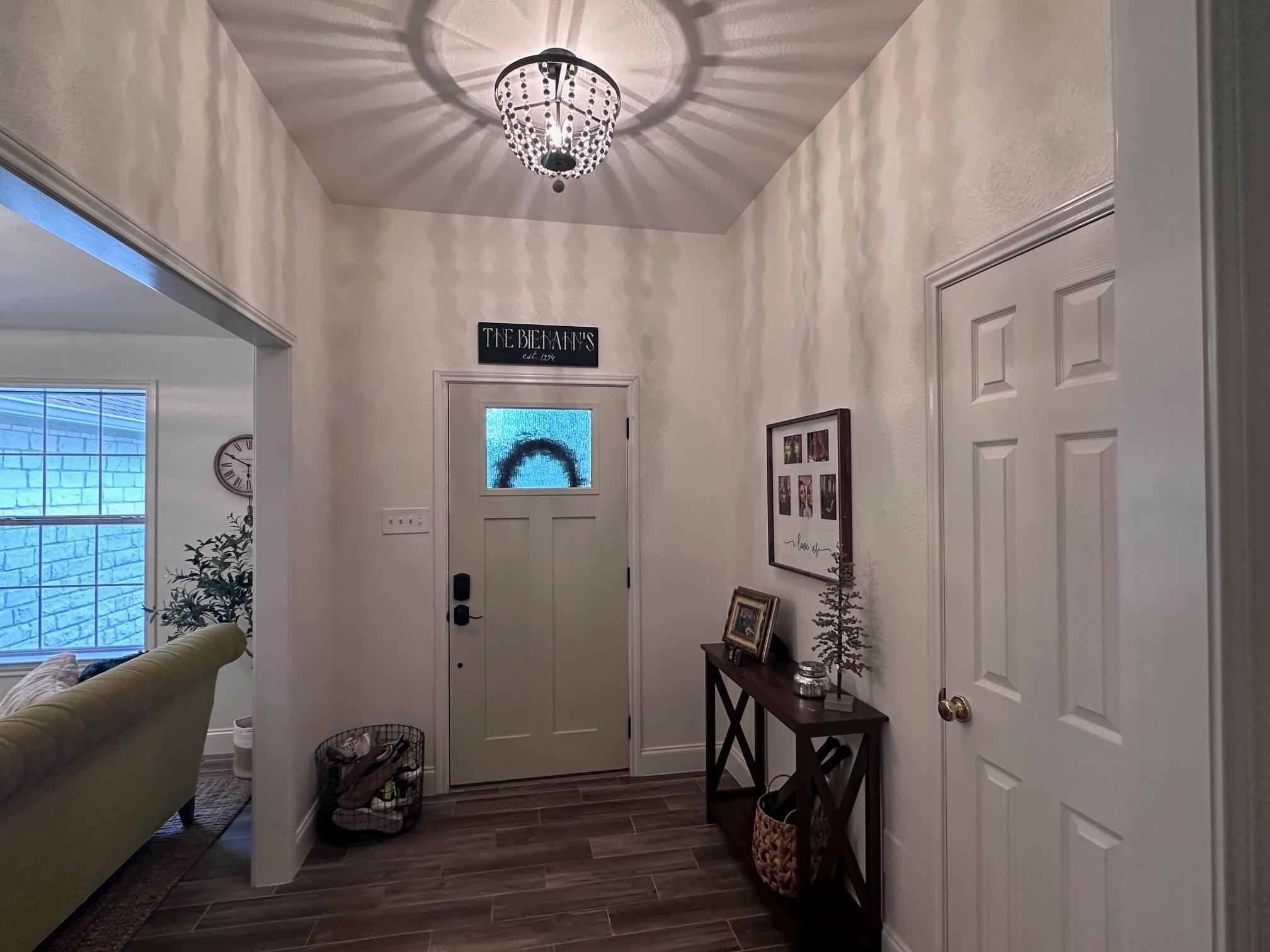 460 Tahitian Dr, Bastrop, TX 78602