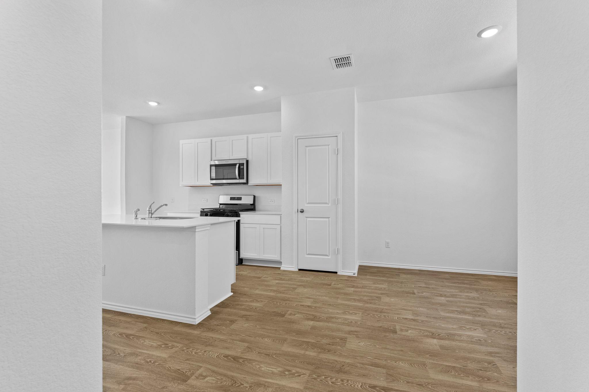 308 Santo Domingo Rd, Bastrop, TX 78602