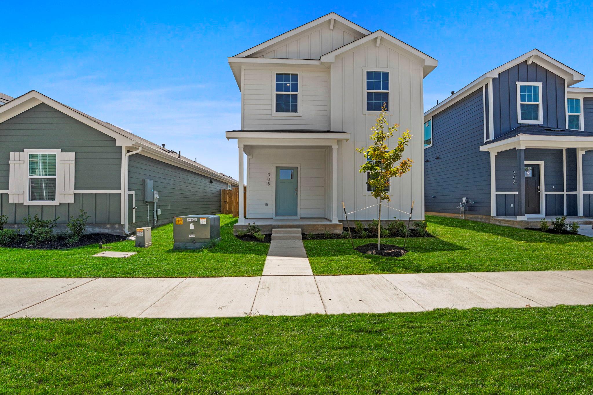308 Santo Domingo Rd, Bastrop, TX 78602