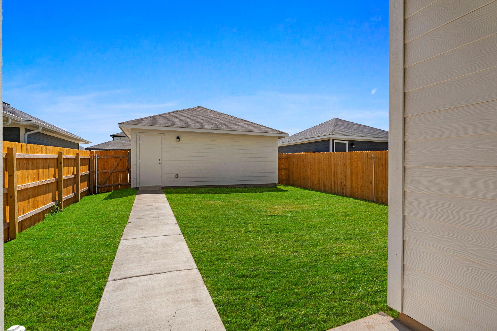308 Santo Domingo Rd, Bastrop, TX 78602
