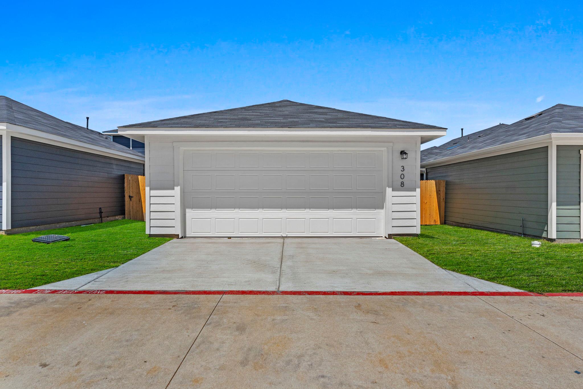 308 Santo Domingo Rd, Bastrop, TX 78602