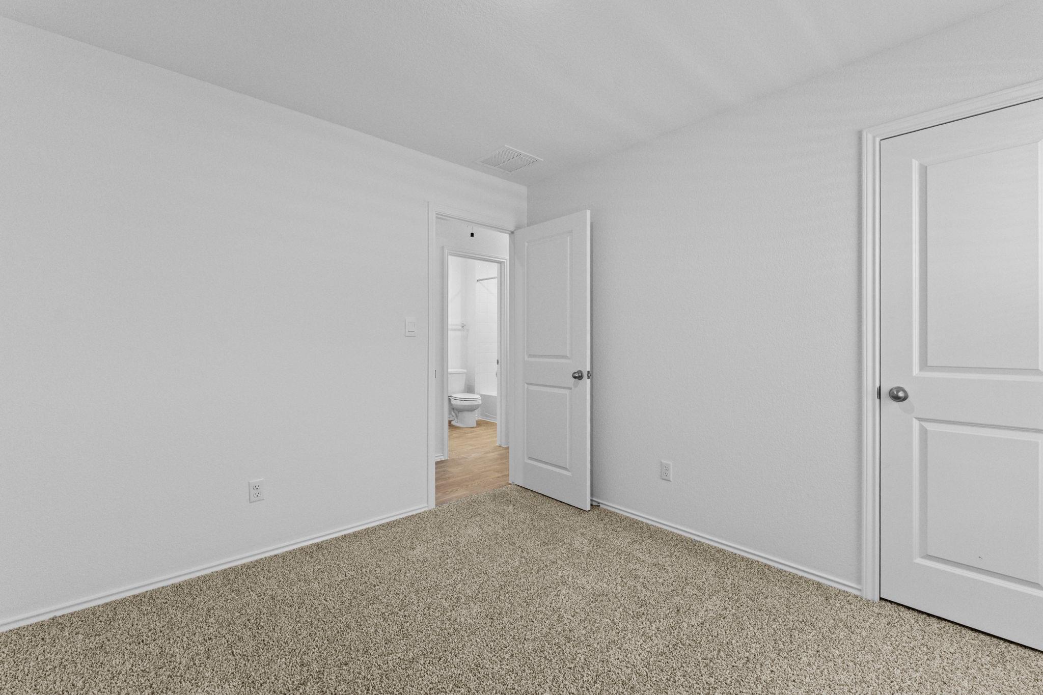 306 Nizao Ln, Bastrop, TX 78602