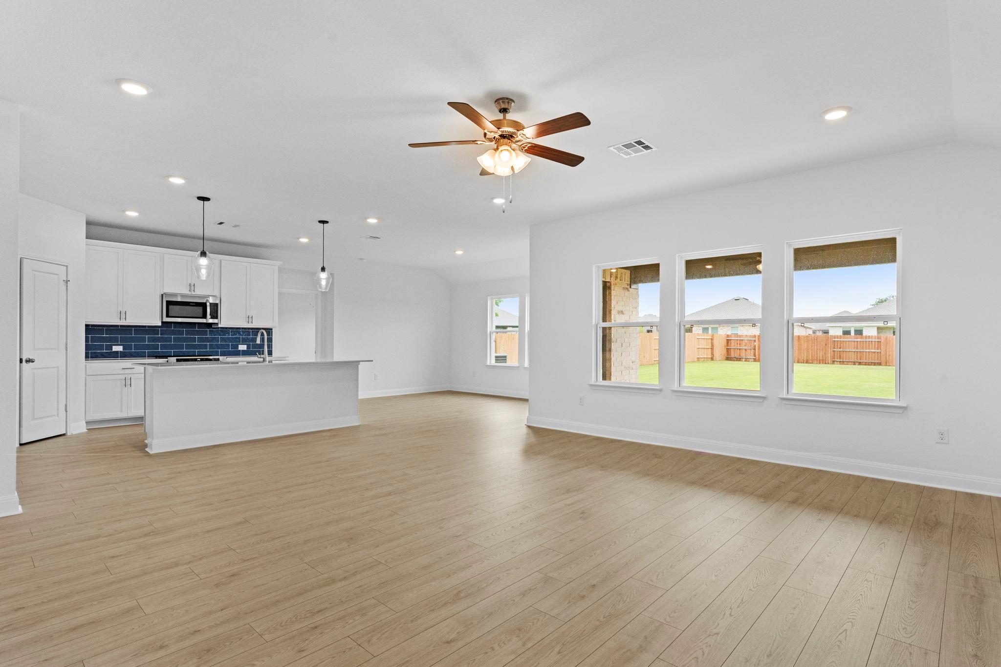248 Rivers Edge Dr, Georgetown, TX 78628