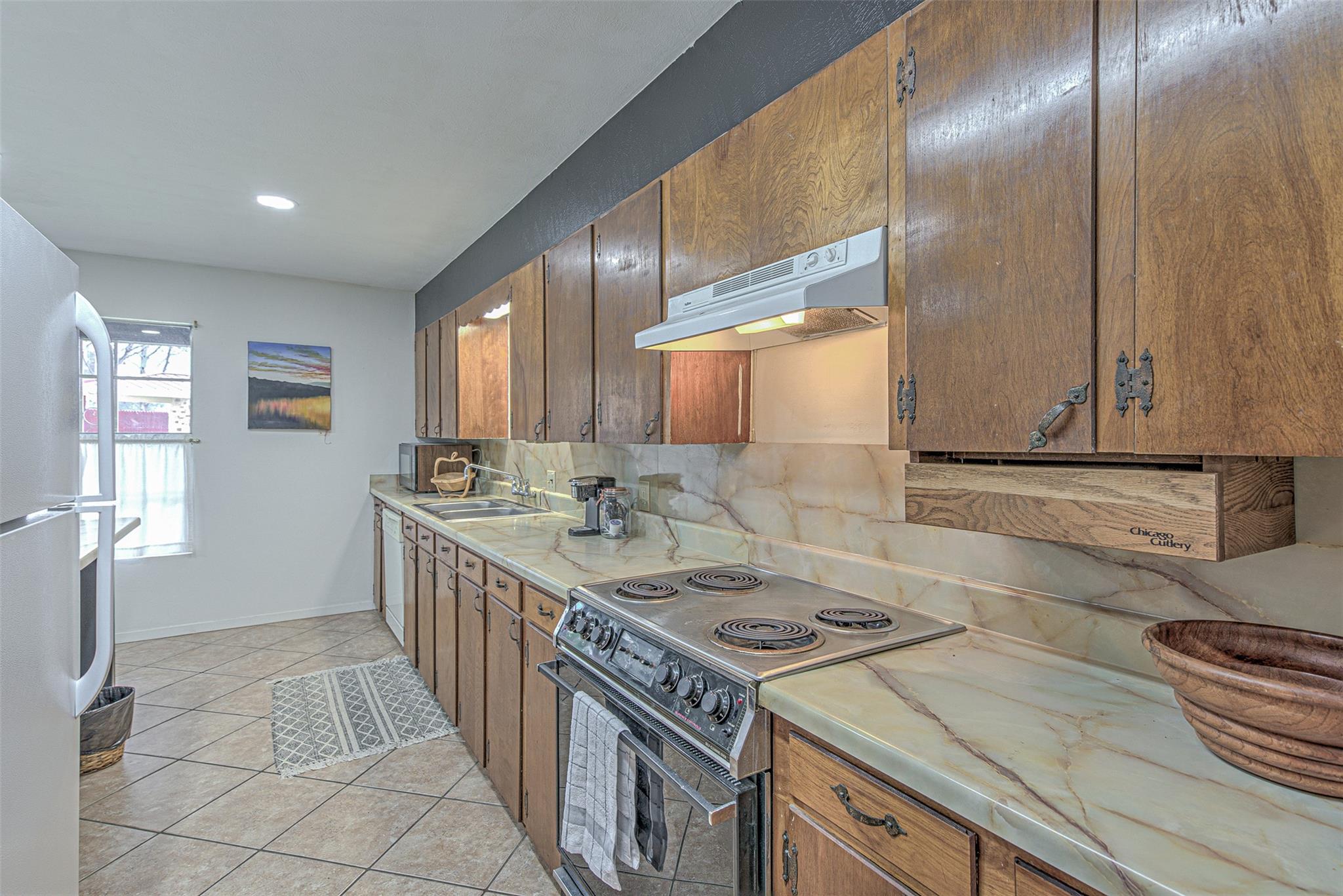 5304 Bedford St, Kingsland, TX 78639