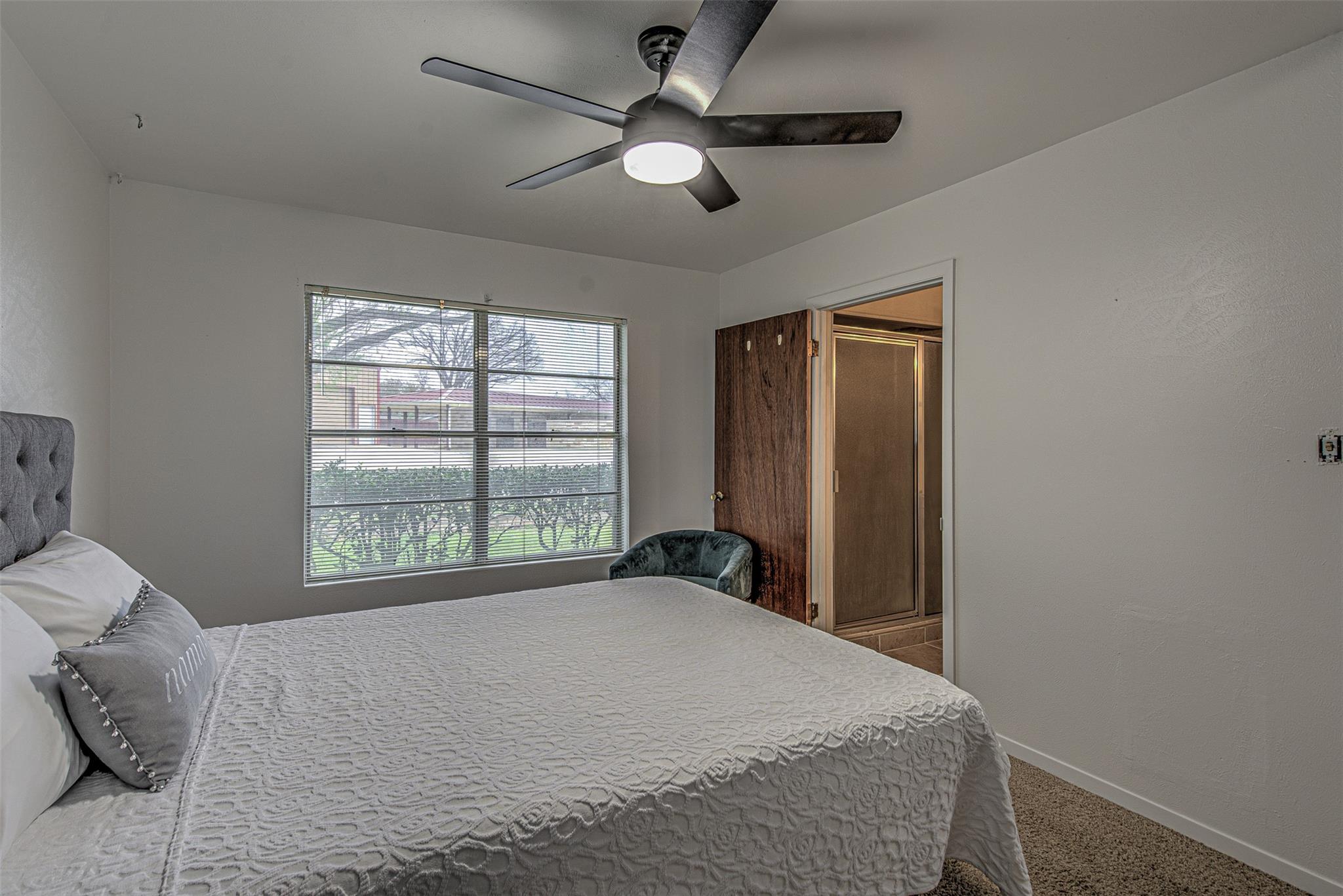 5304 Bedford St, Kingsland, TX 78639