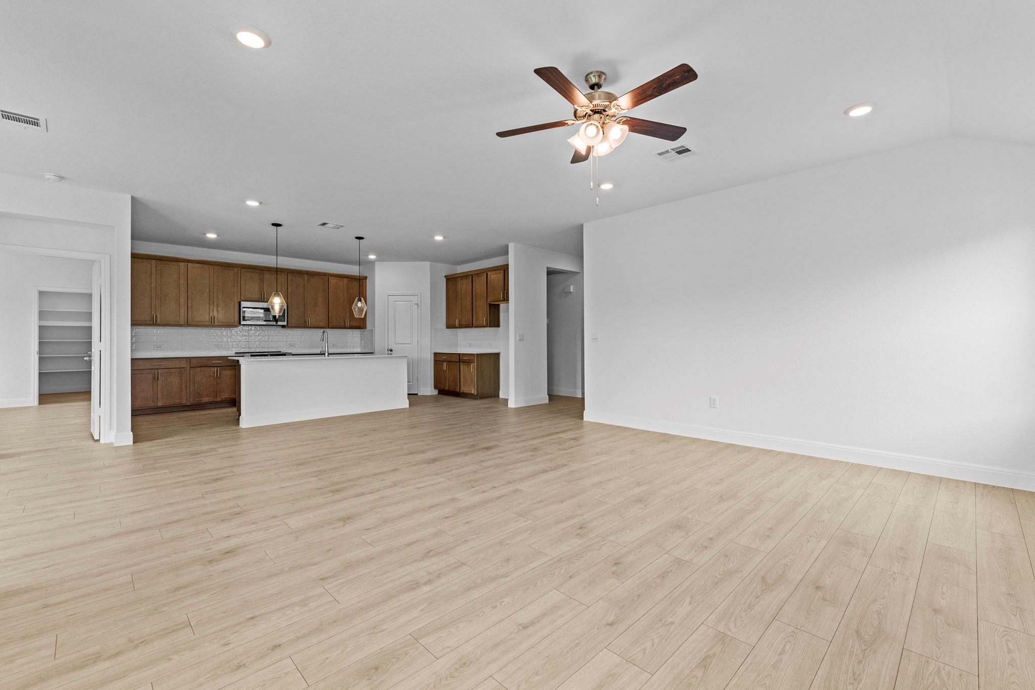 273 Rivers Edge Dr, Georgetown, TX 78628