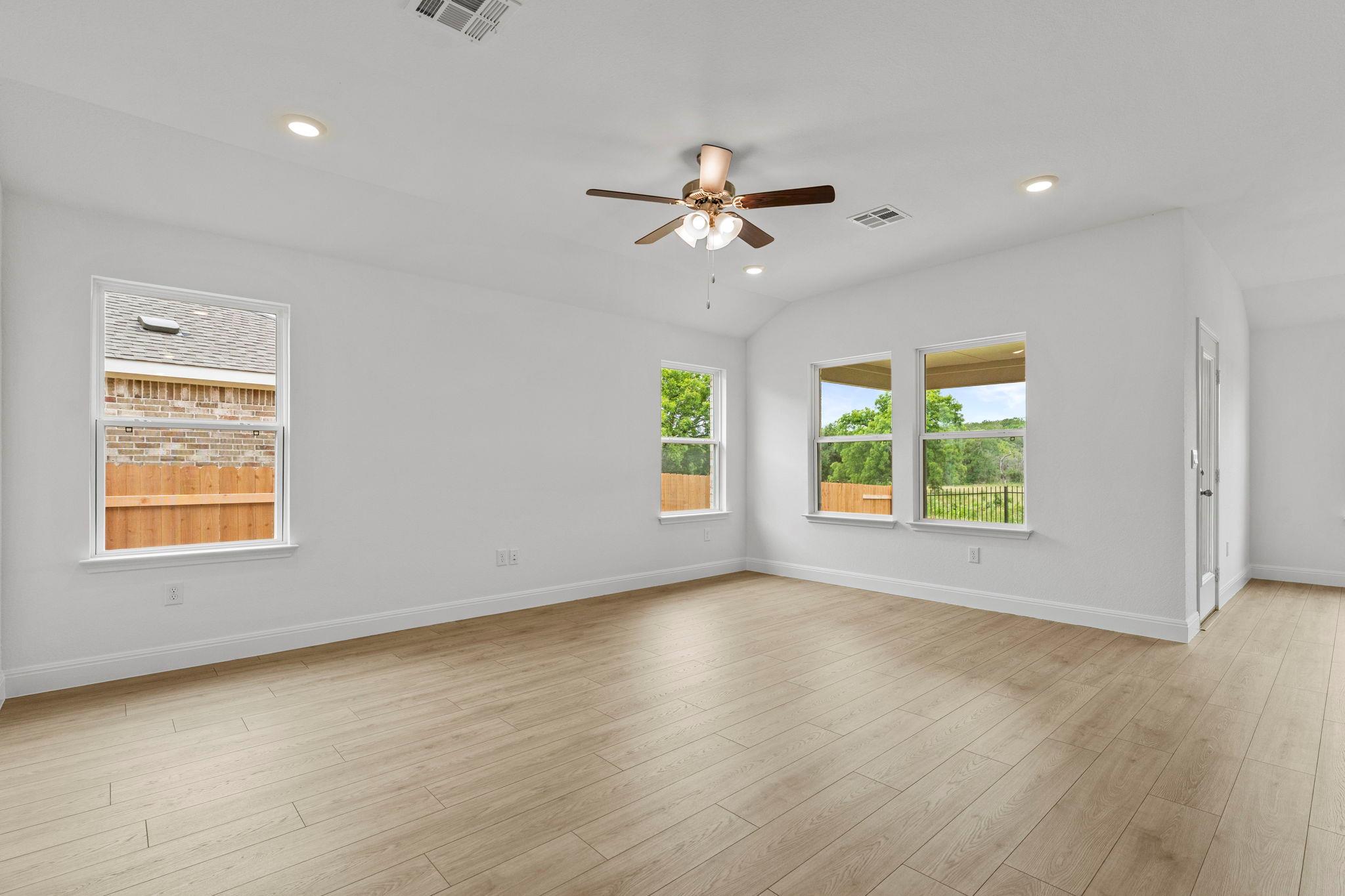 273 Rivers Edge Dr, Georgetown, TX 78628