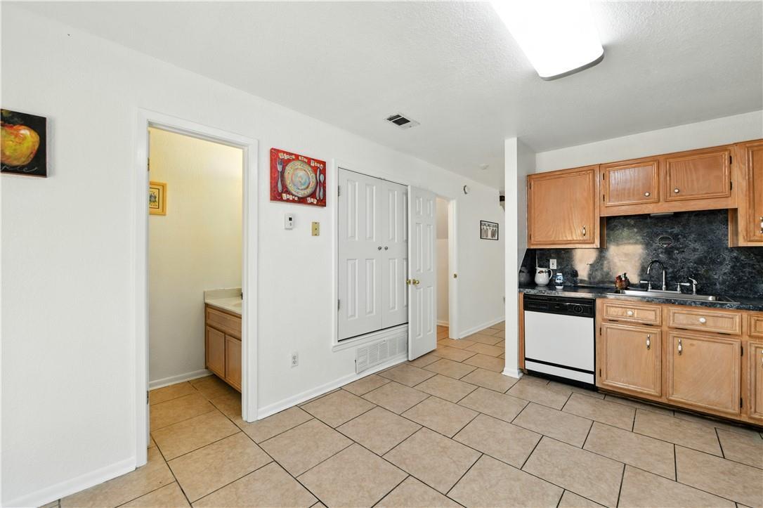 2410 Royal Crest Cir, Killeen, TX 76549
