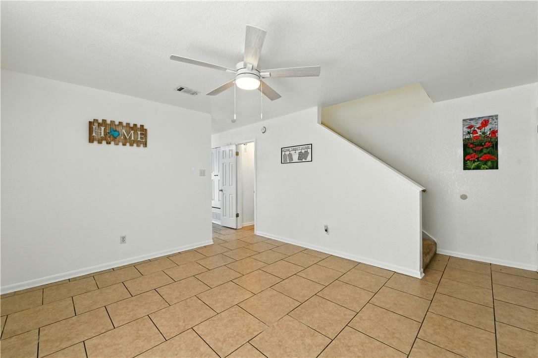 2410 Royal Crest Cir, Killeen, TX 76549