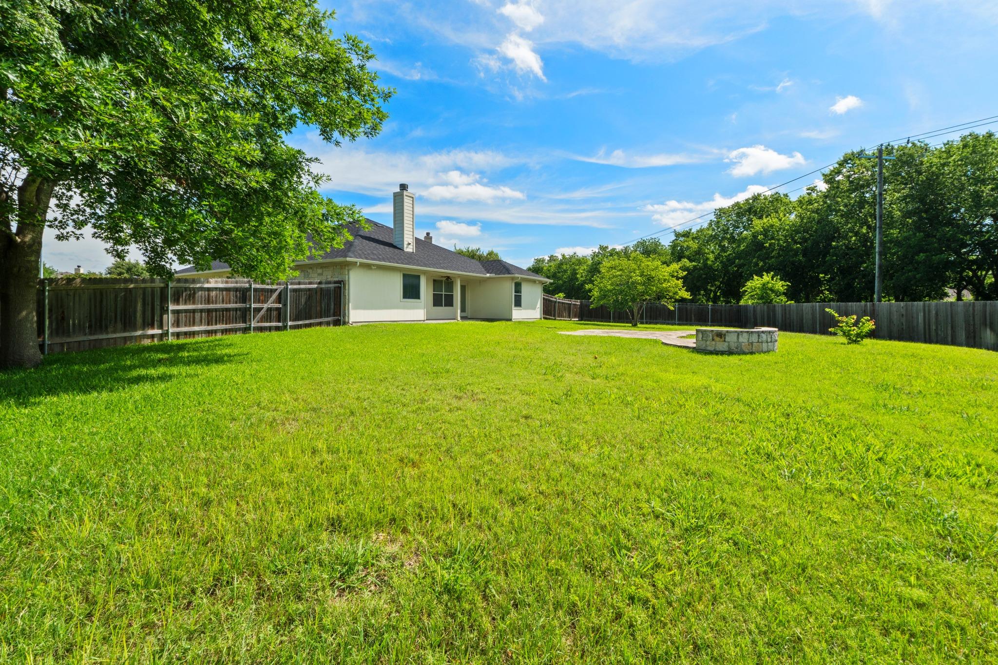 1109 Blackburn Pl, Round Rock, TX 78665