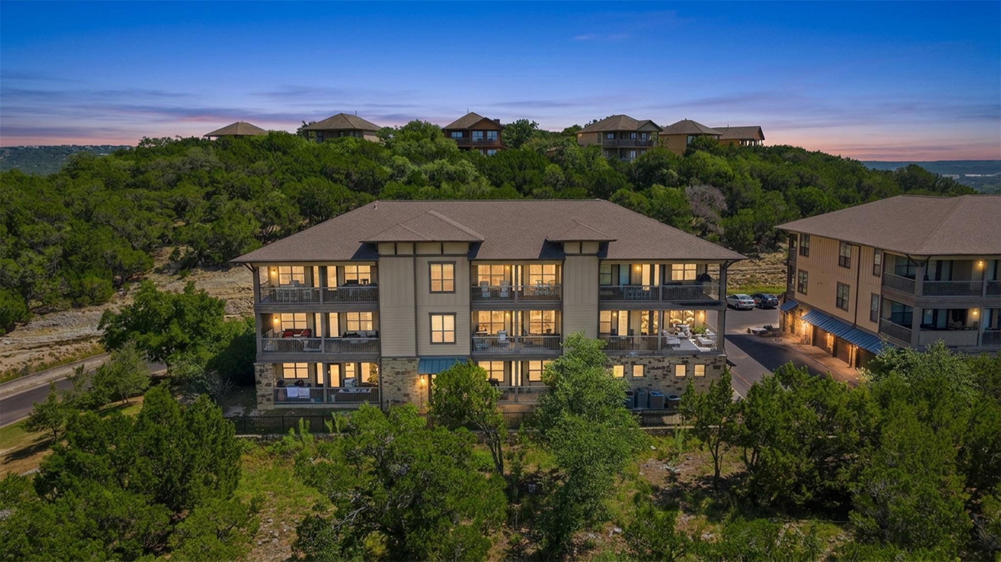 17808 Maritime Point Dr # 302, Jonestown, TX 78645