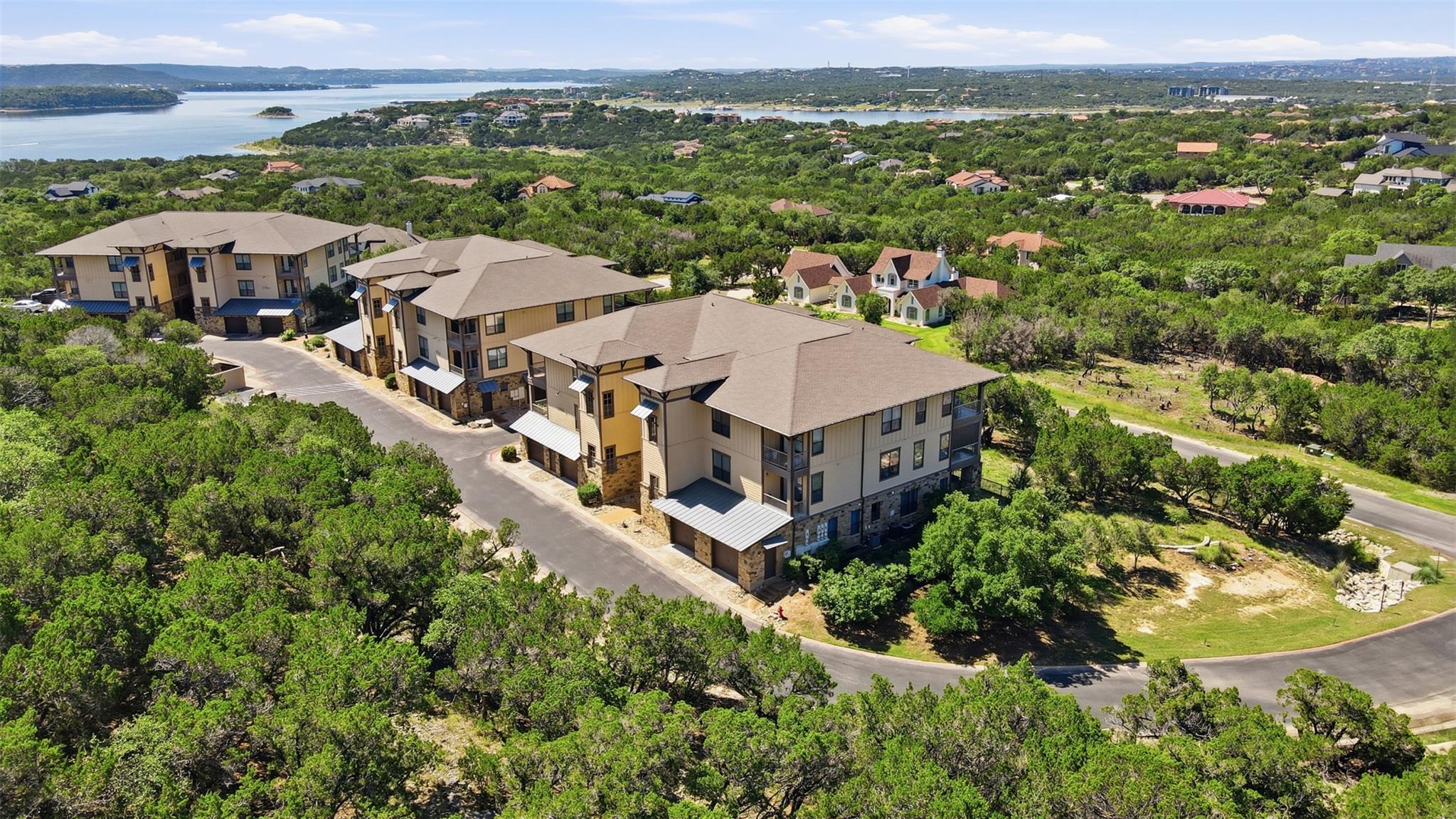 17808 Maritime Point Dr # 302, Jonestown, TX 78645