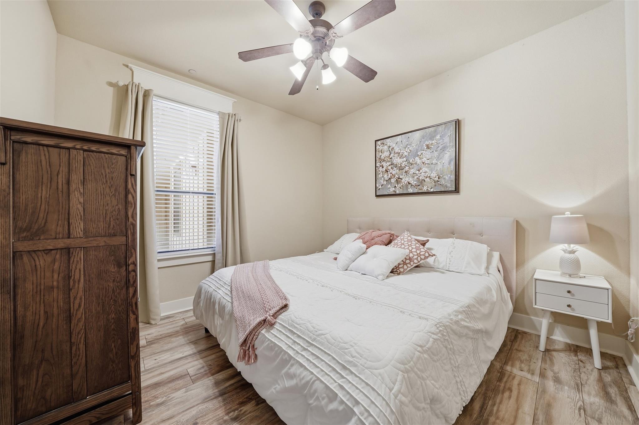 17808 Maritime Point Dr # 302, Jonestown, TX 78645