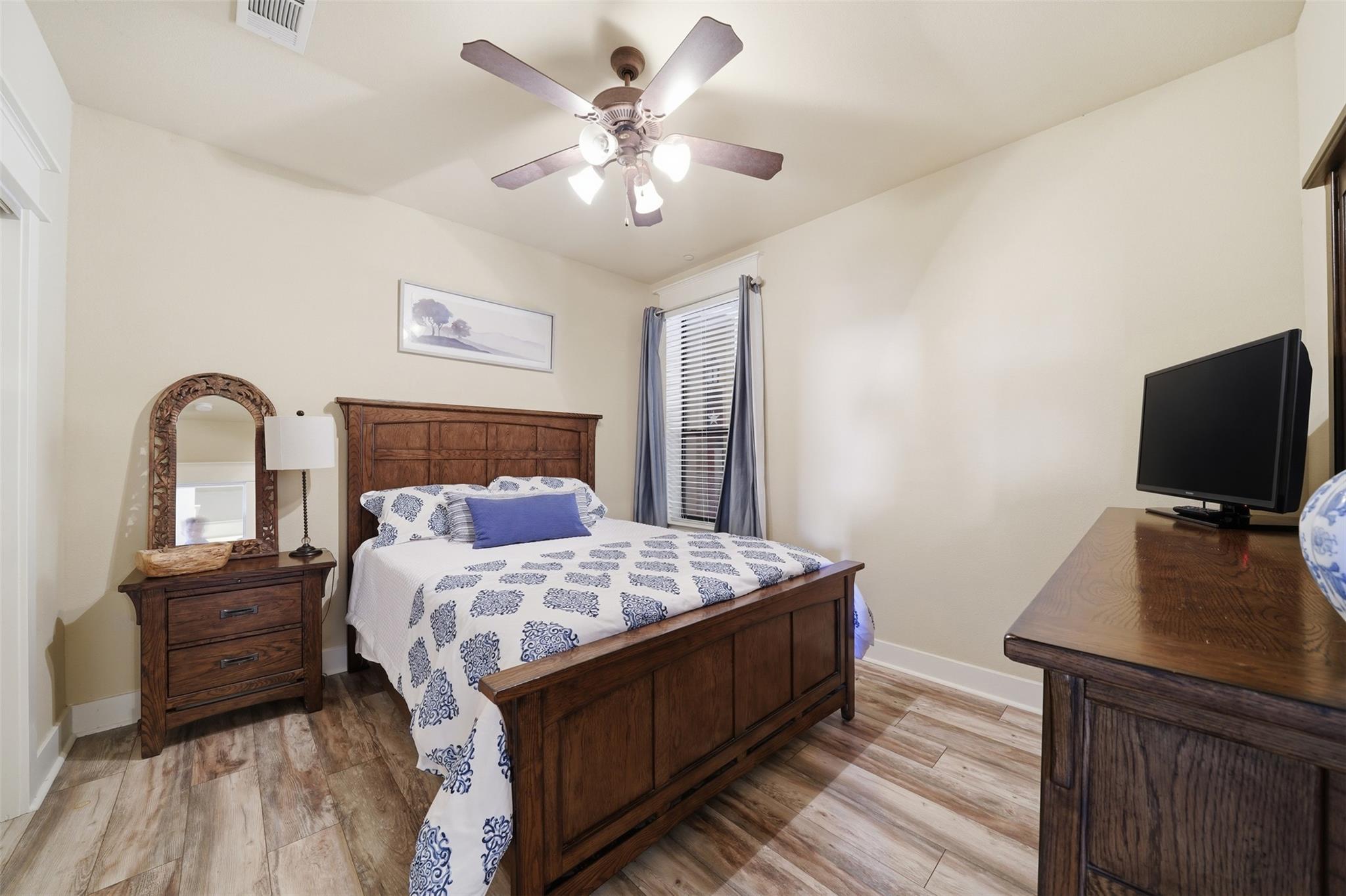 17808 Maritime Point Dr # 302, Jonestown, TX 78645