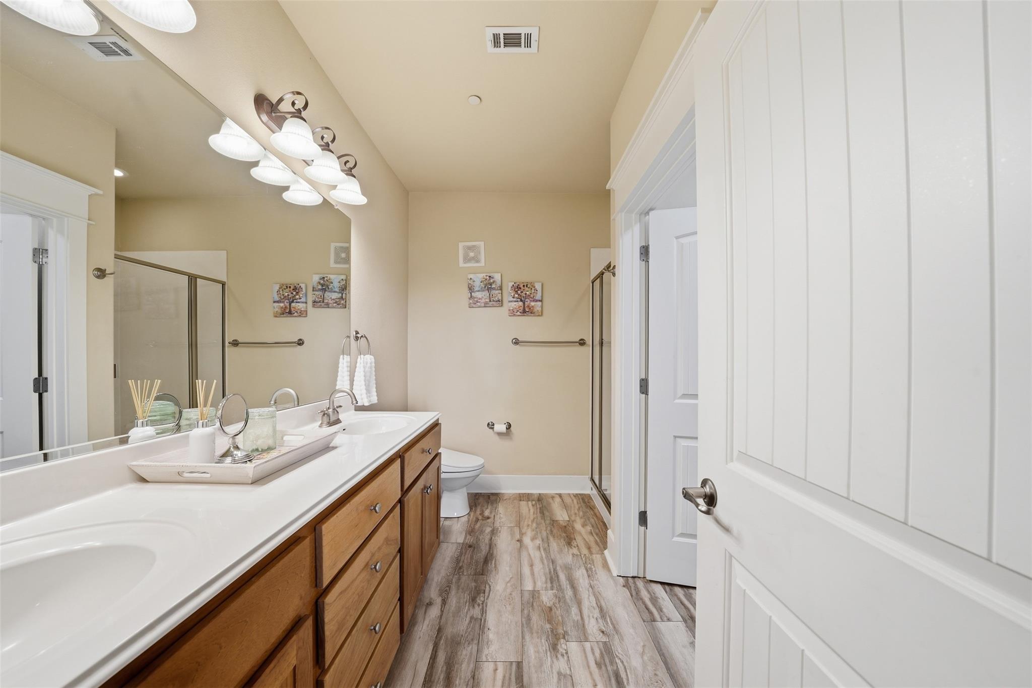 17808 Maritime Point Dr # 302, Jonestown, TX 78645