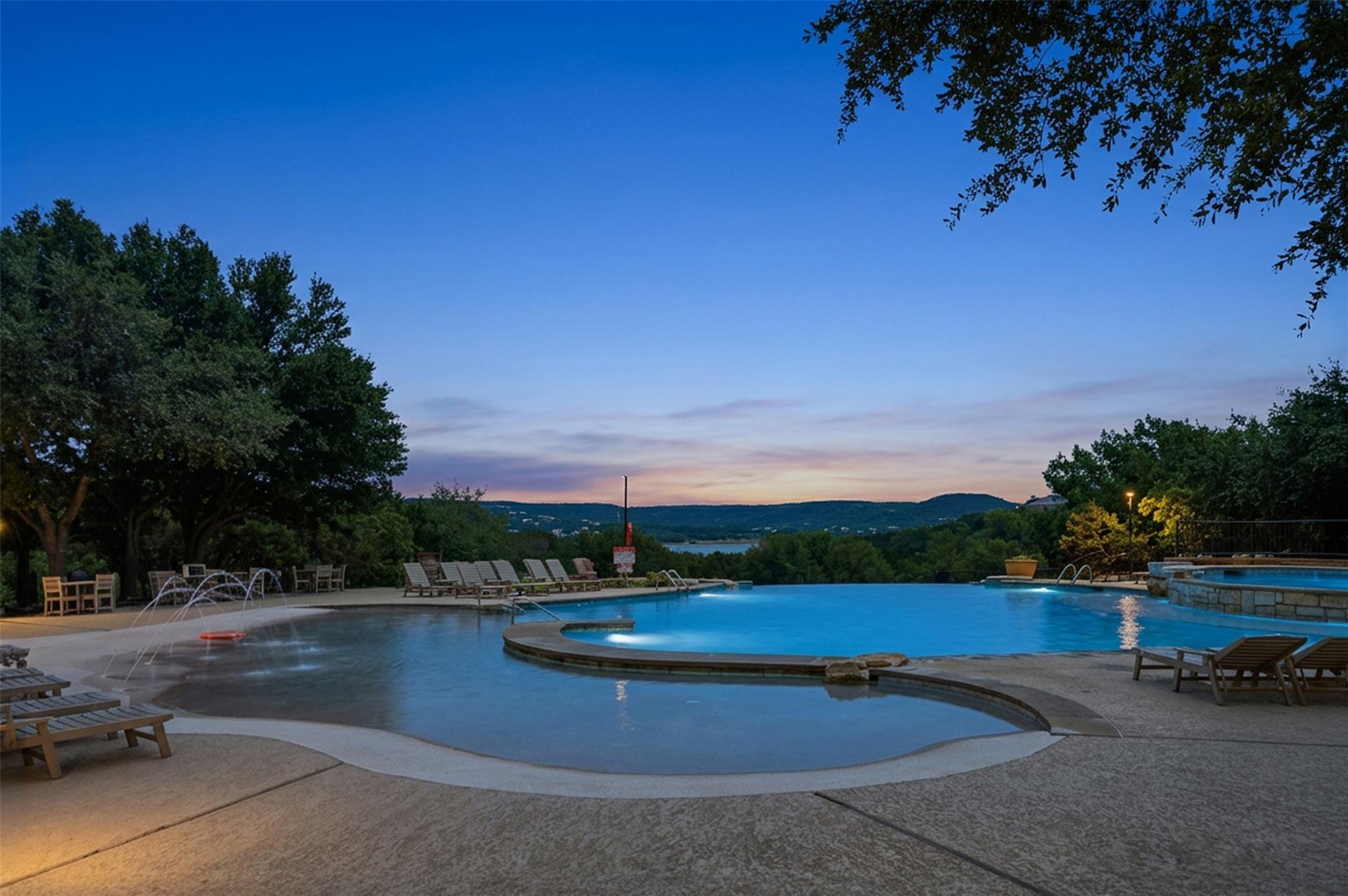 17808 Maritime Point Dr # 302, Jonestown, TX 78645